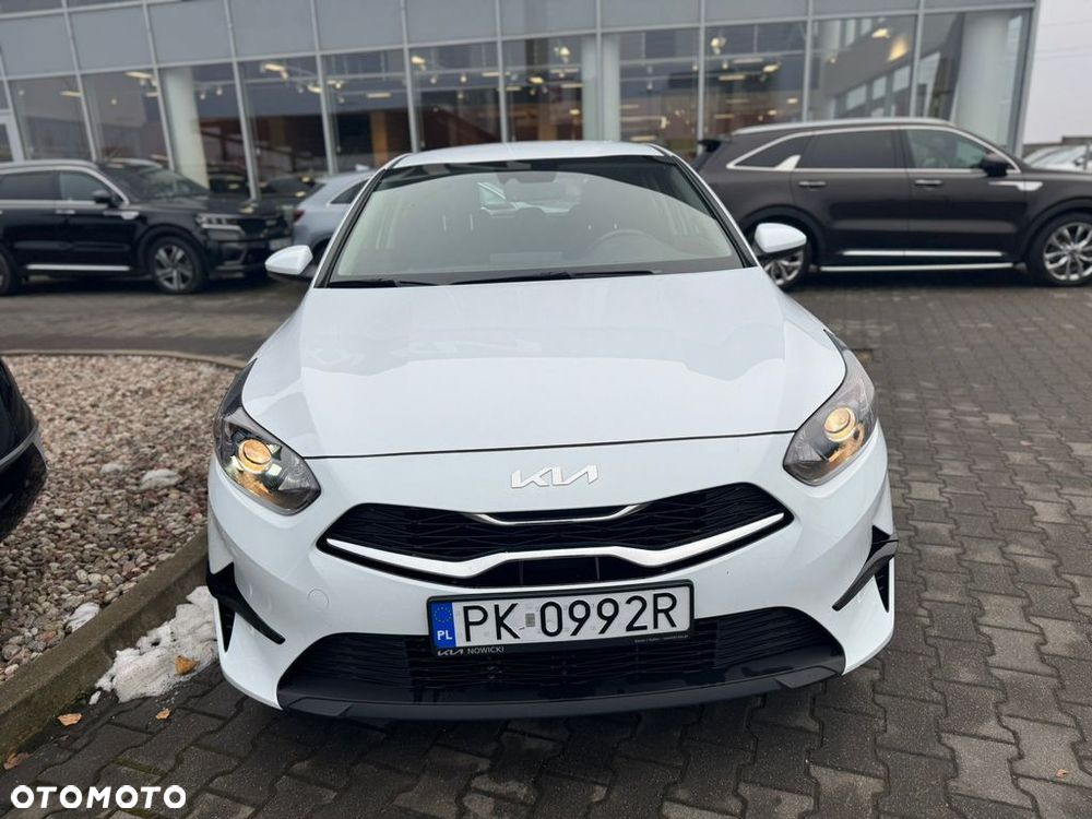Kia Ceed 1.5 T-GDI M - 8
