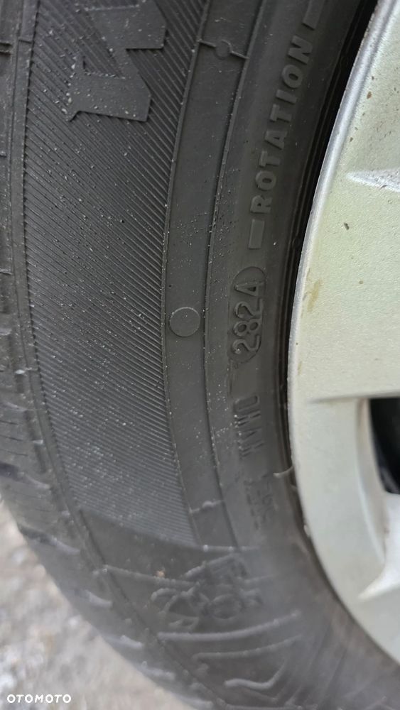 Mitsubishi Colt 1.3 Intense - 29