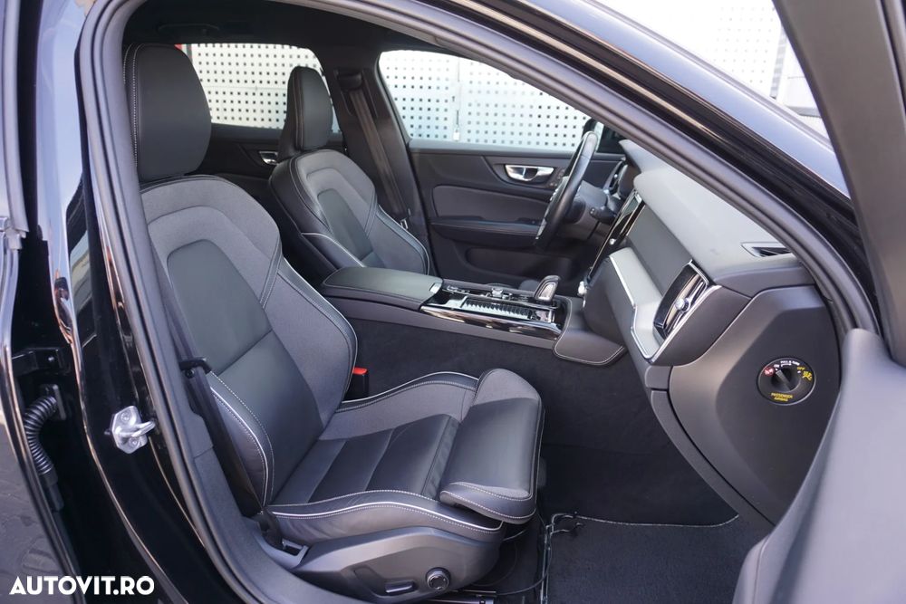 Volvo V60 T6 AWD Recharge Geartronic RDesign - 6