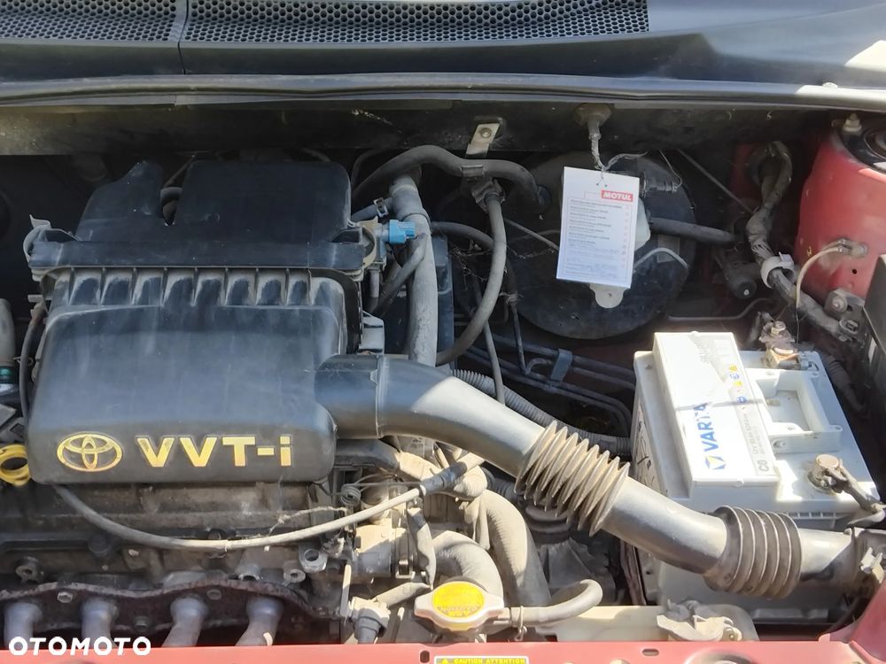 Toyota Yaris 1.0 Base - 13