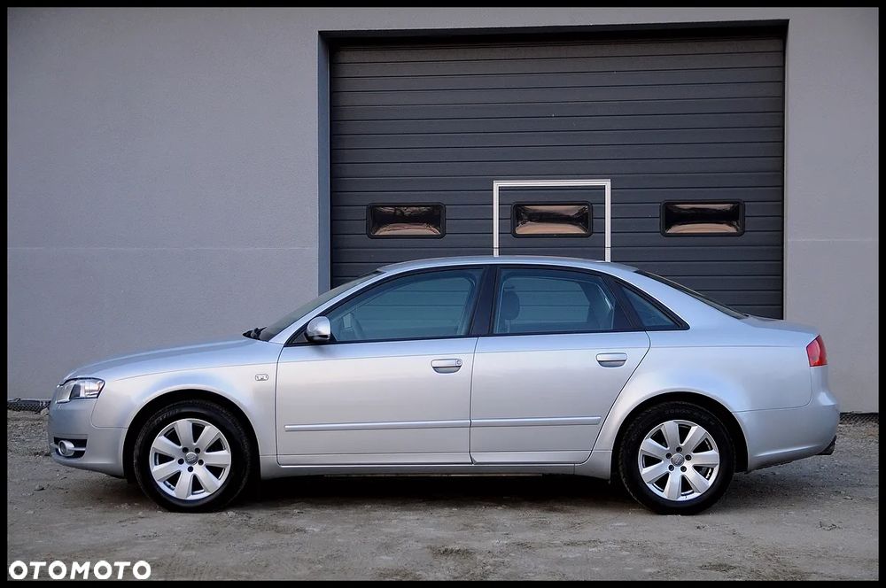 Audi A4 Limousine - 23