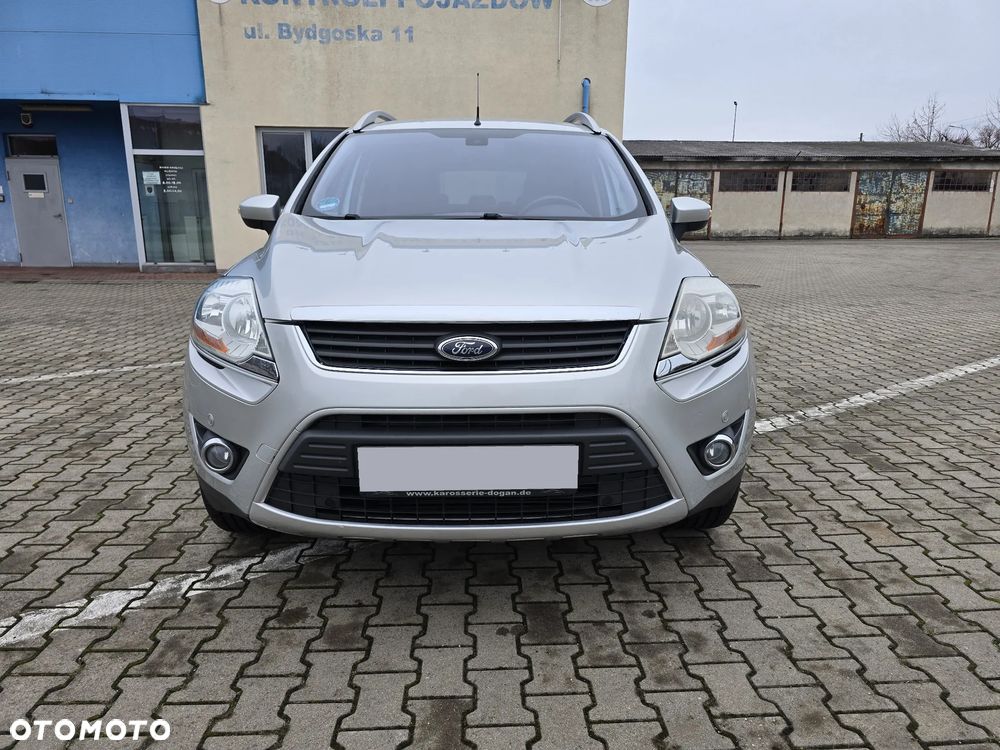 Ford Kuga 2.0 TDCi 2x4 Titanium - 8