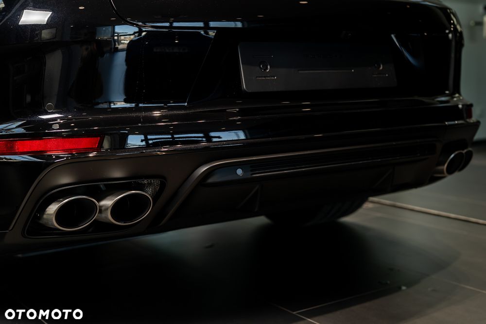 Porsche Panamera 4 - 19