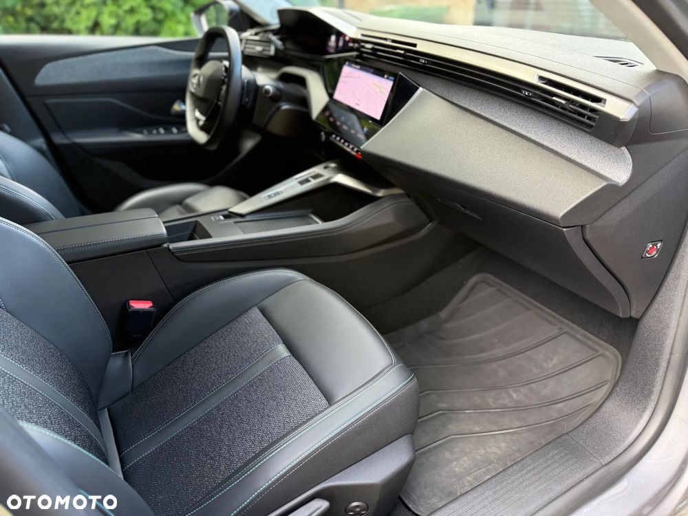 Peugeot 308 1.2 PureTech Allure Pack S&S EAT8 - 11