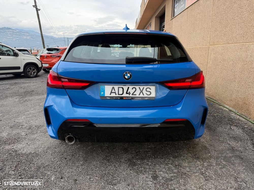 BMW 116 d Pack Desportivo M - 11