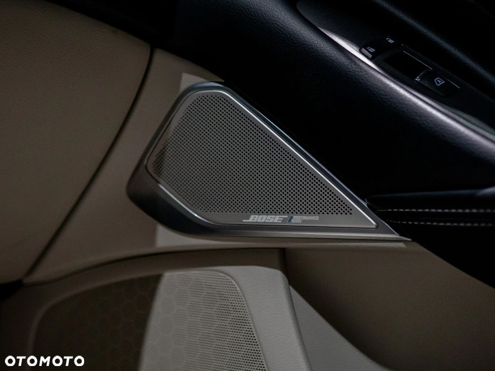 Infiniti Q50 Hybrid Sport Tech - 23