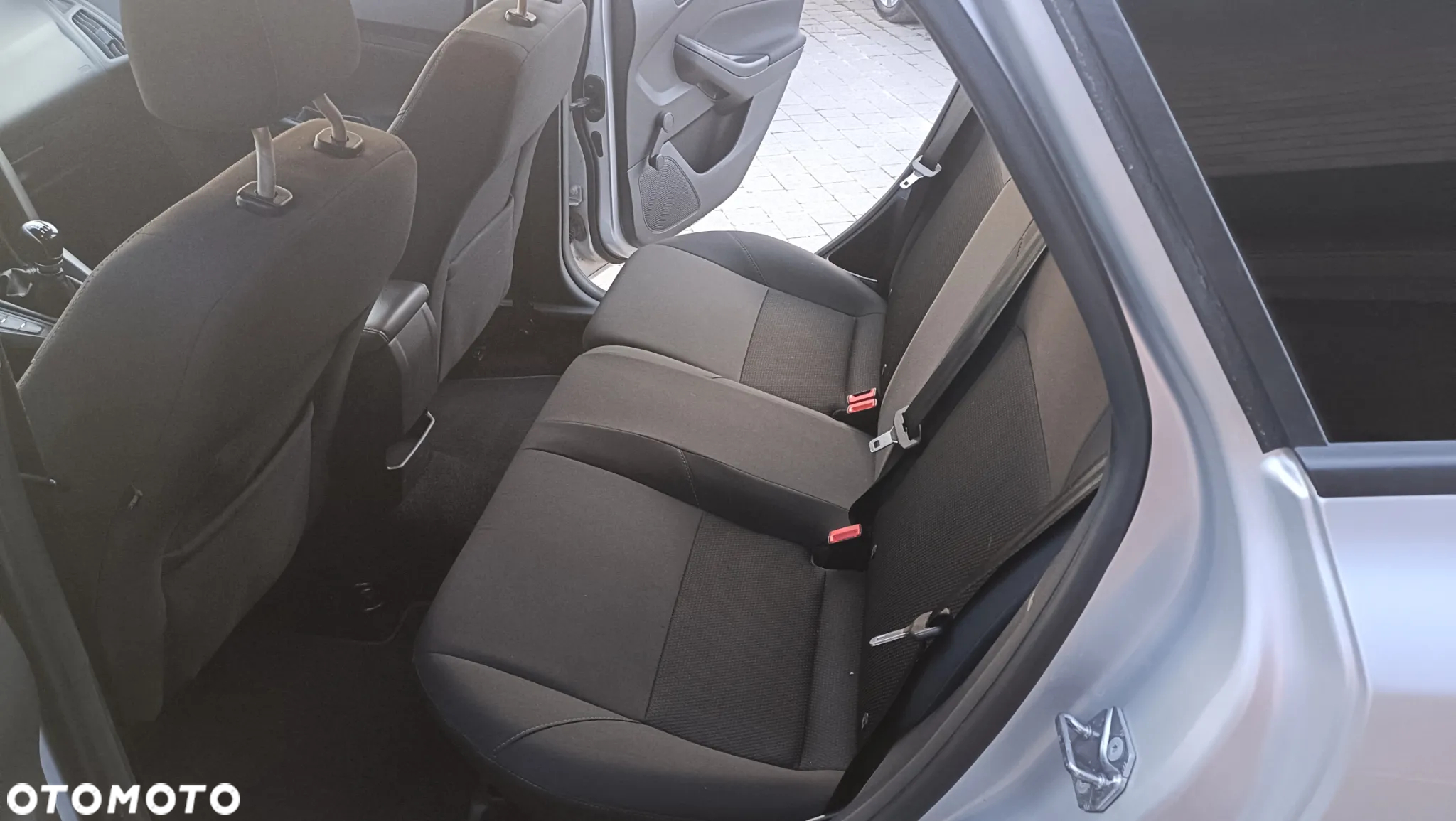 Ford Focus 1.0 EcoBoost Ambiente - 22