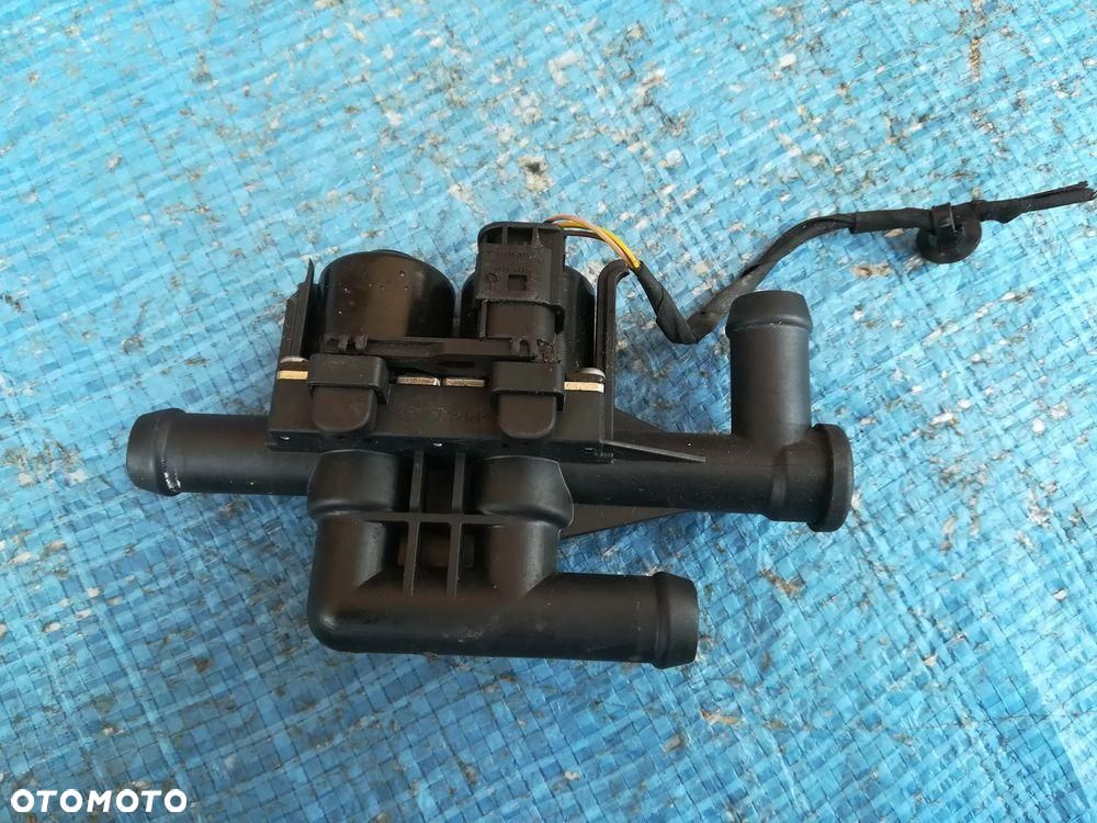 BMW 5 F10 F11 Pompa Wody 64119310349 - 2