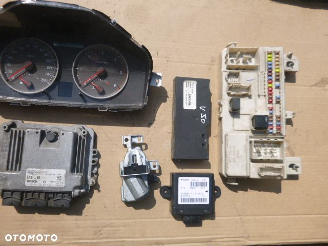 ZESTAW STARTOWY KOMPUTER STACYJKA IMMOBILIZER BOSCH 0281011775 VOLVO V50 1.6 D - 18