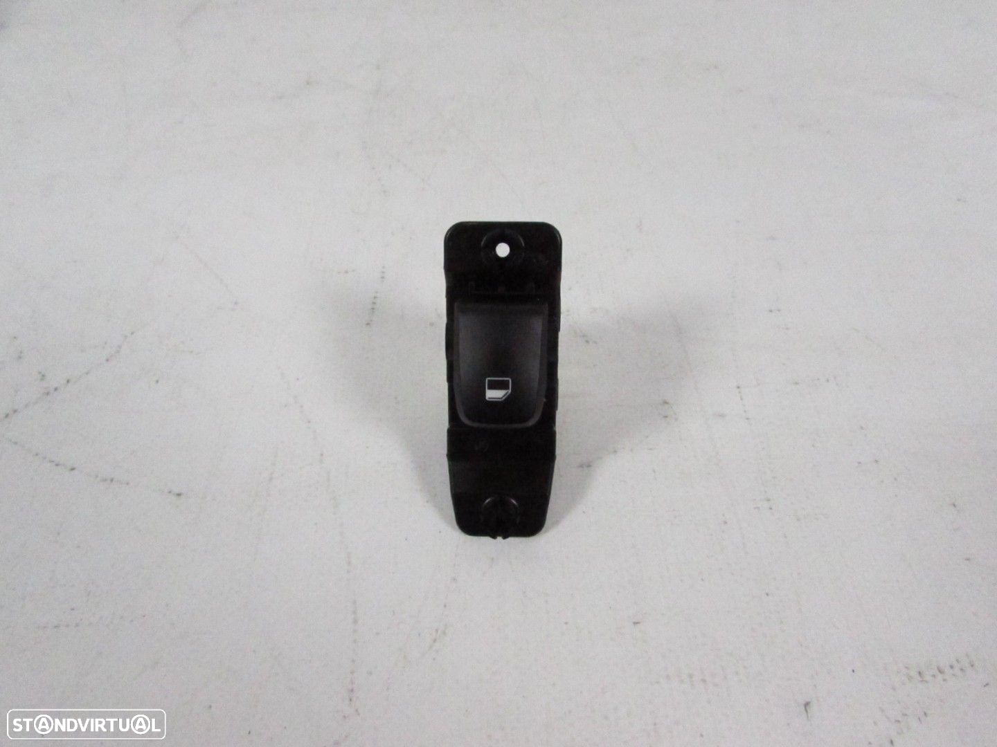 Interruptor vidros Direito/Trás Seminovo/ Original HYUNDAI KONA / KAUAI (OS) 2K5... - 2