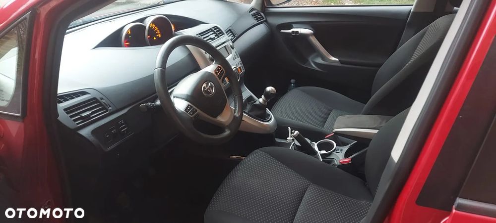 Toyota Verso 1.8 Prestige EU5 7os - 5