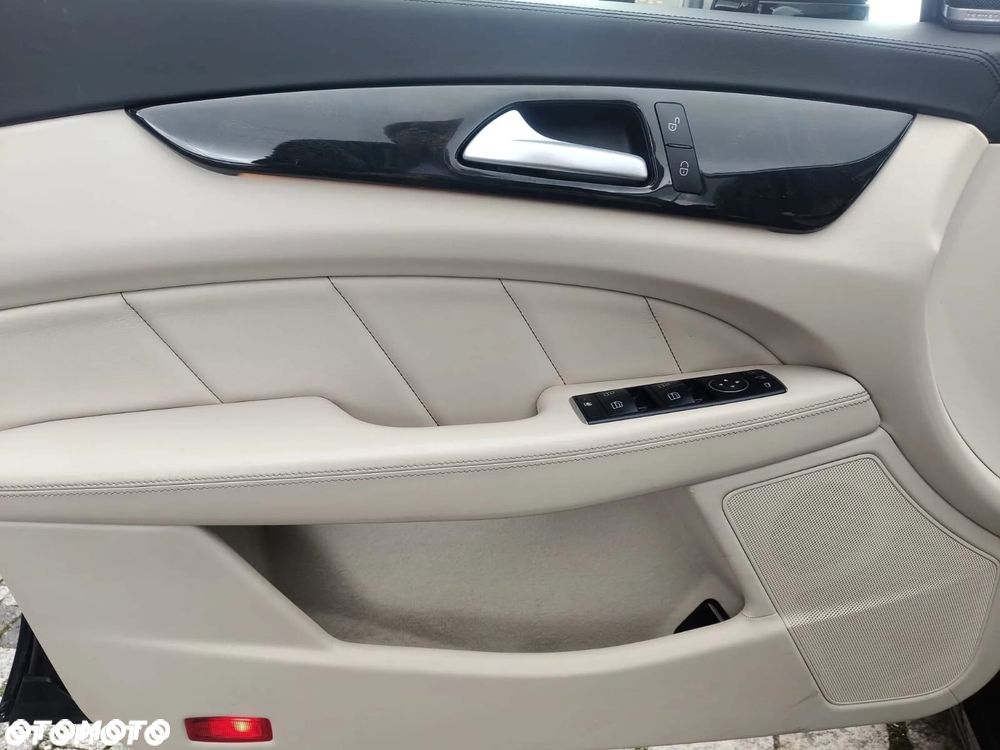 Mercedes-Benz CLS 500 4-Matic 7G-TRONIC - 18