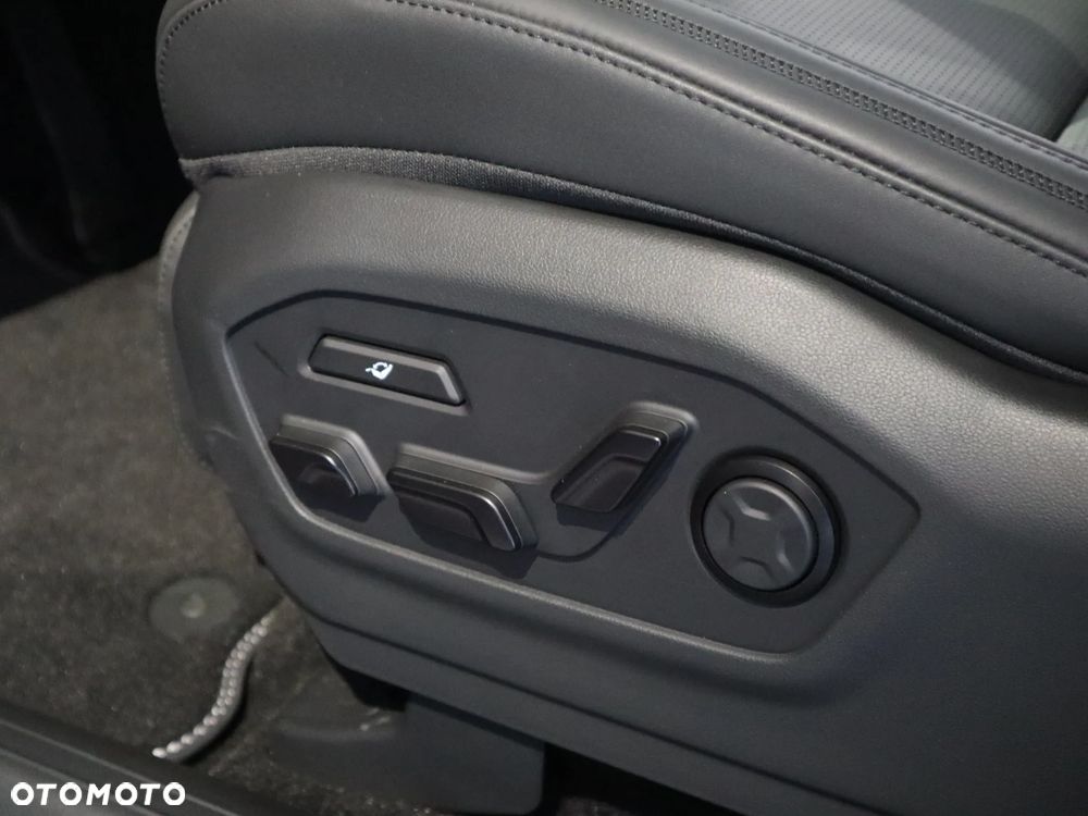 Hyundai Santa Fe 1.6 T-GDI HEV Calligraphy 4WD 6os - 25