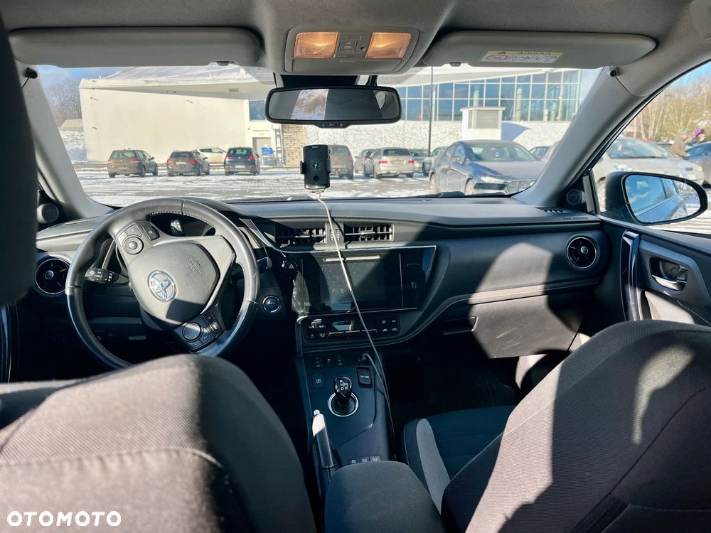 Toyota Auris 1.8 HSD Prestige NAVI - 7