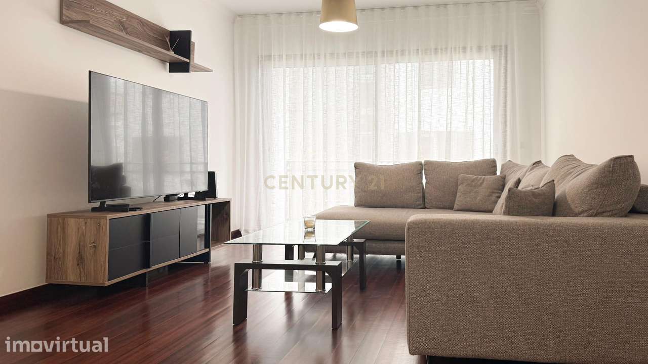 Apartamento T2 em Funchal (São Pedro) com Vista Mar - Grande imagem: 2/24