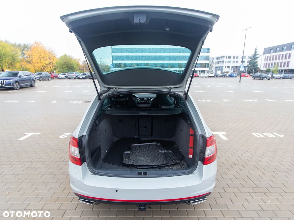Skoda Octavia 2.0 TDI (Green tec) RS - 18