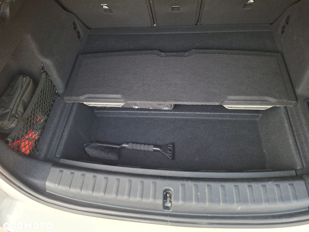 BMW X1 xDrive20d mHEV - 14