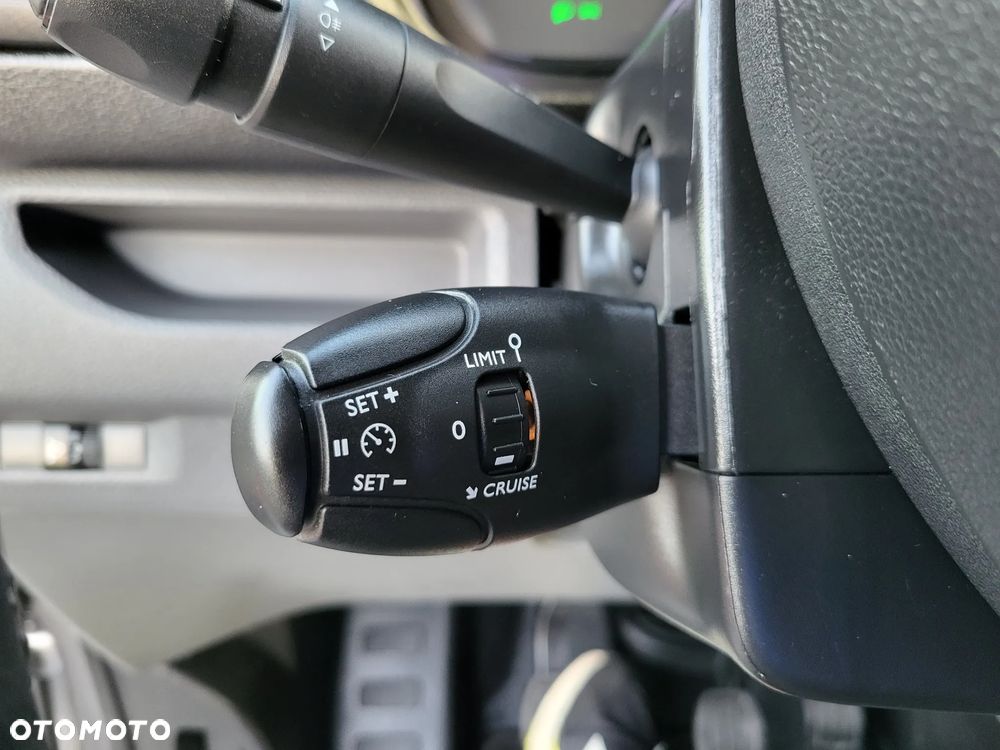 Opel Vivaro Kombi Extra Long 2,7t Enjoy - 18