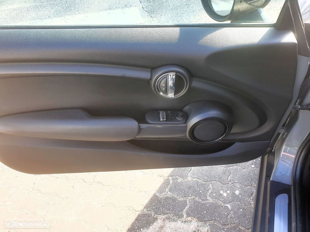 MINI 3 Portas Cooper D - 8