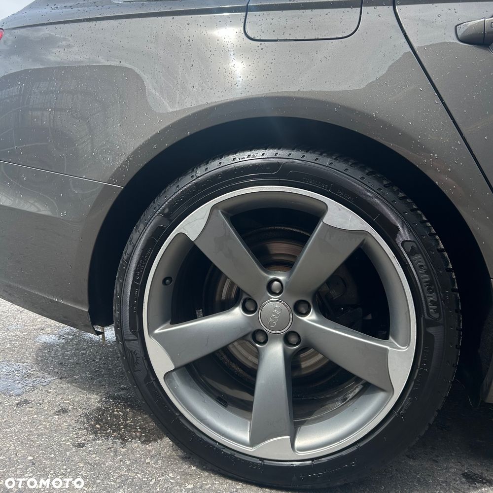 Audi A6 Avant 2.0 TDI Multitronic - 11