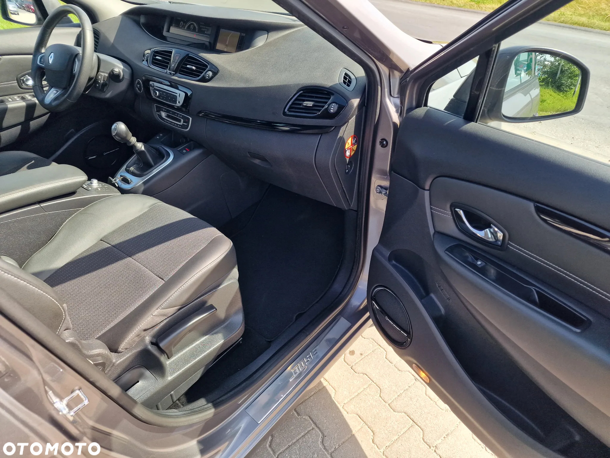 Renault Grand Scenic ENERGY dCi 110 S&S Bose Edition - 29