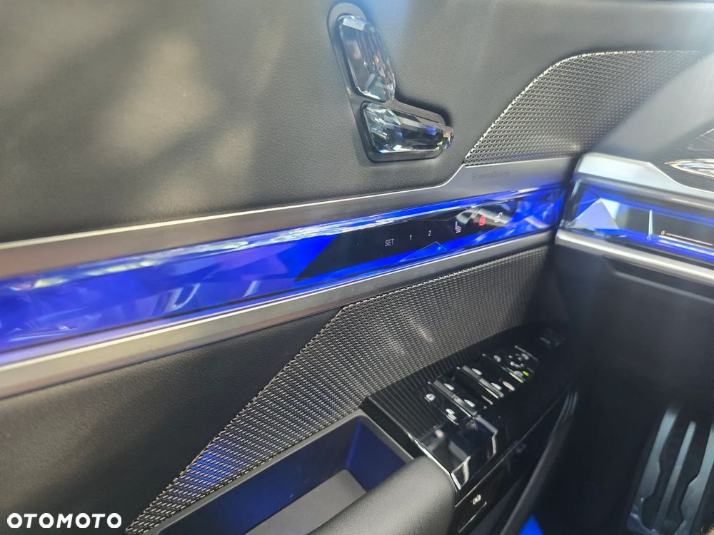 BMW Seria 7 - 9