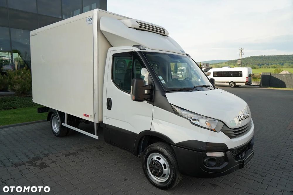 Iveco DAILY 35-140 / CHŁODNIA / THERMO KING / REGAŁY / MANUAL / BLIŹNIAK / - 3