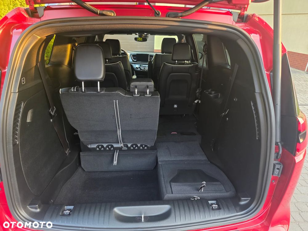 Chrysler Pacifica - 21