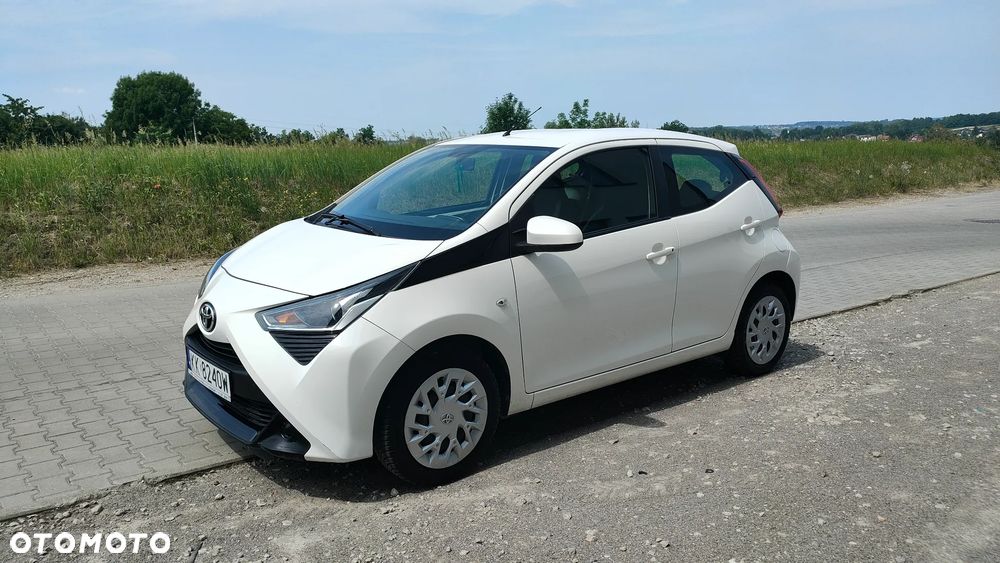 Toyota Aygo x-trend - 8
