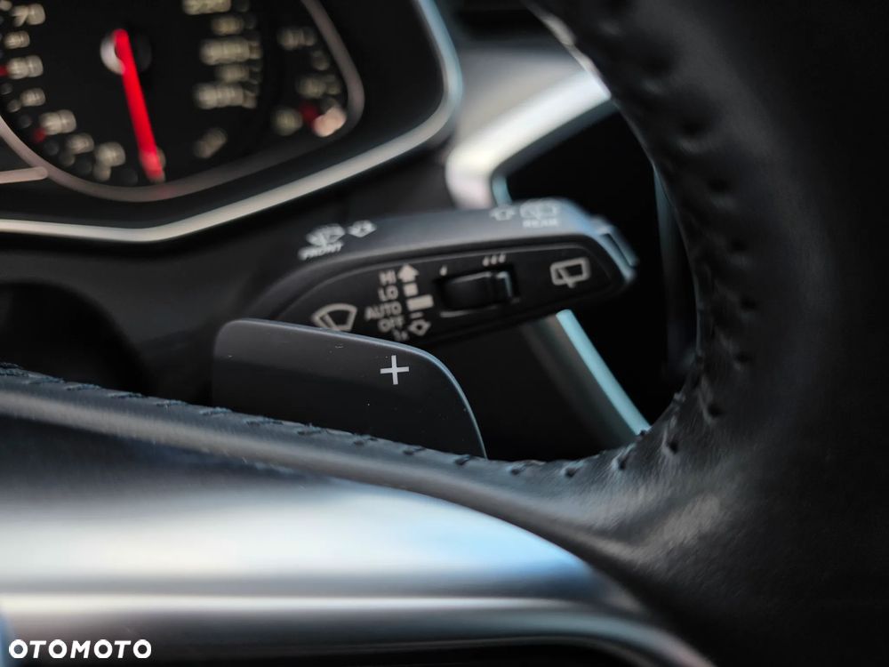 Audi A6 Avant 40 TDI quattro S tronic - 17