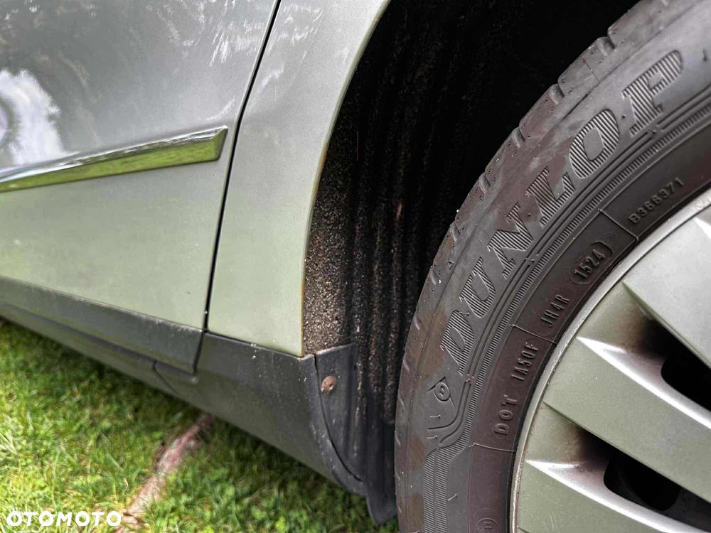 Volkswagen Passat Variant ver-variant-2-0-tdi-dpf-comfortline - 5