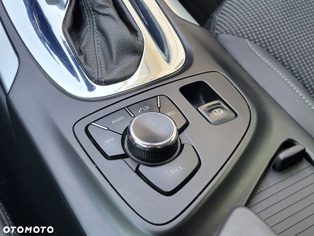 Opel Insignia - 16