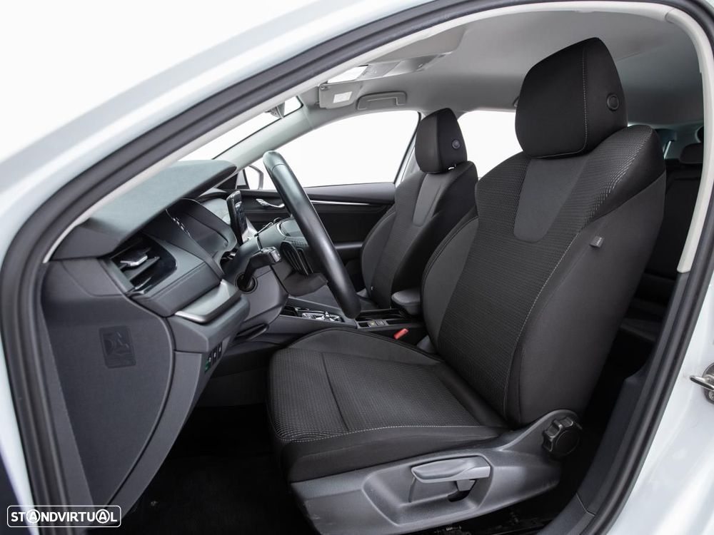 Skoda Octavia Break 2.0 TDI Ambition DSG - 9