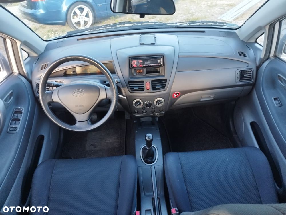 Suzuki Liana - 18