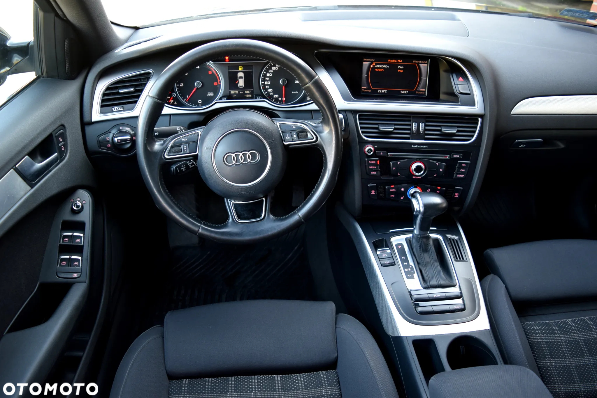Audi A4 Avant 2.0 TDI DPF quattro S tronic S line Sportpaket - 5