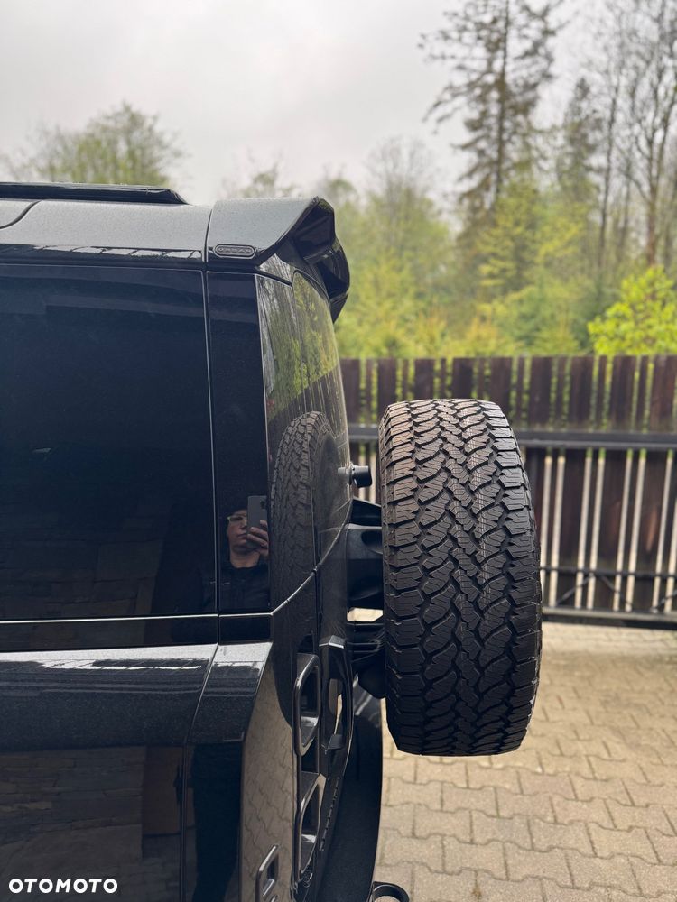 Land Rover Defender 3.0 D300 mHEV S - 10