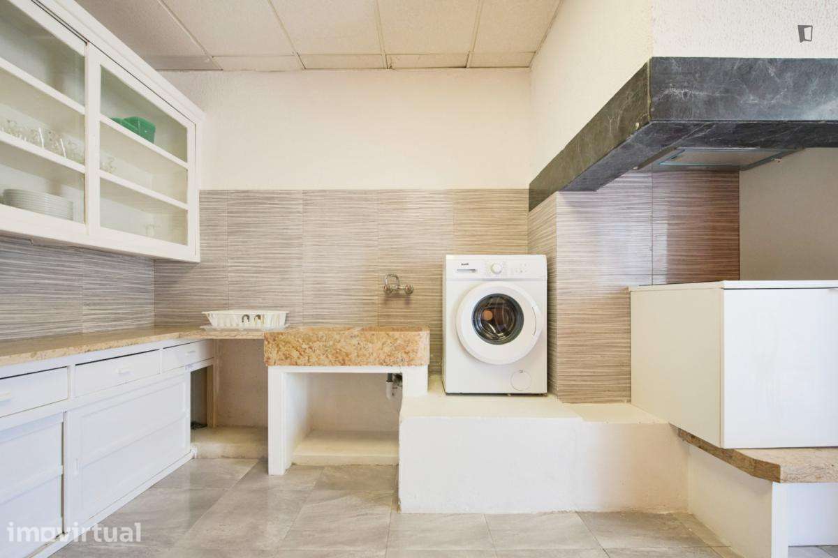 Quarto - localizado em Saldanha Lisbon - Grande imagem: 3/42