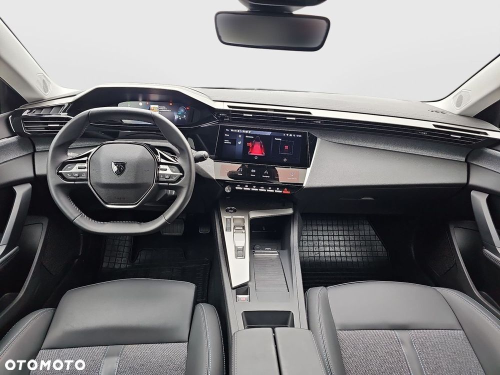 Peugeot 408 - 24