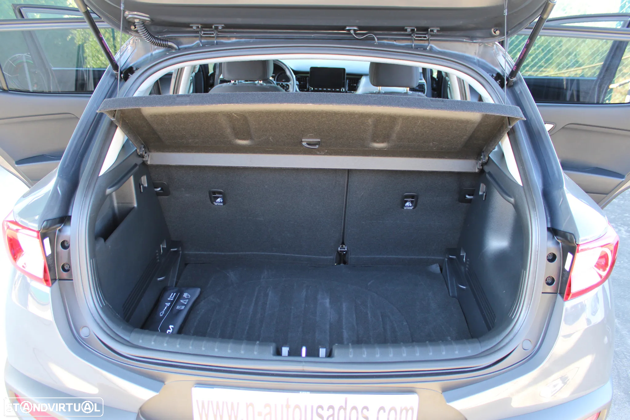 Kia Stonic 1.0 T-GDI Drive - 50