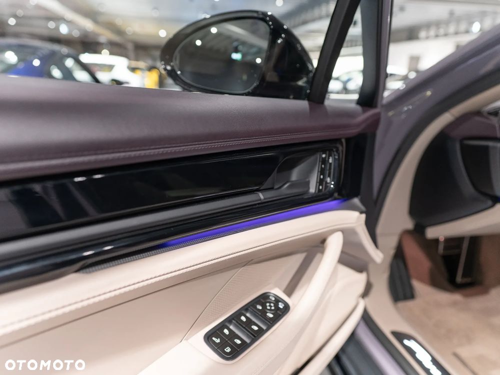 Porsche Panamera 4S E-Hybrid - 24