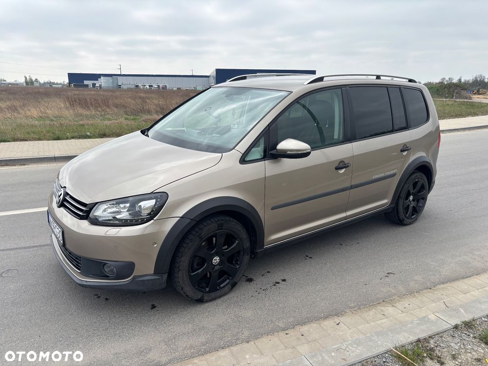 Volkswagen Touran 1.4 TSI Cross - 3