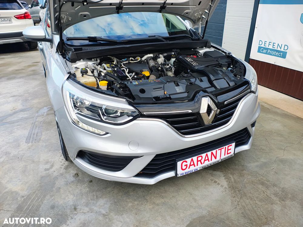 Renault Megane Grandtour dCi 95 FAP Paris Business - 11