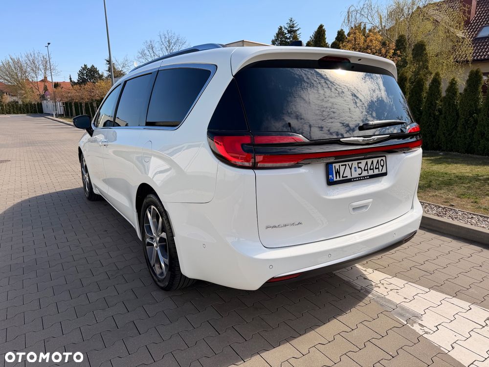 Chrysler Pacifica - 9