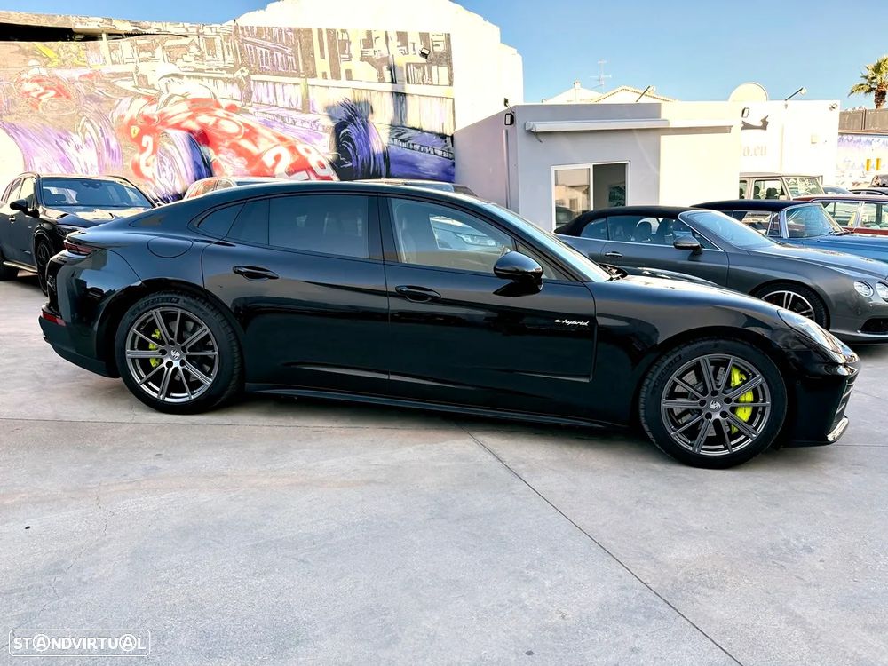 Porsche Panamera 4 E-Hybrid - 3