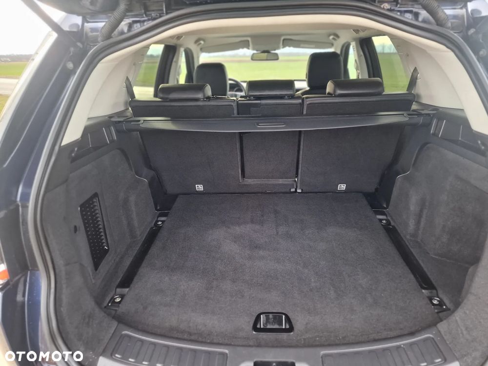 Land Rover Discovery Sport TD4 HSE Luxury - 23