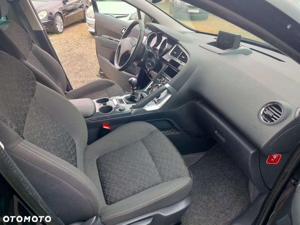 Peugeot 3008 155 THP Premium - 19