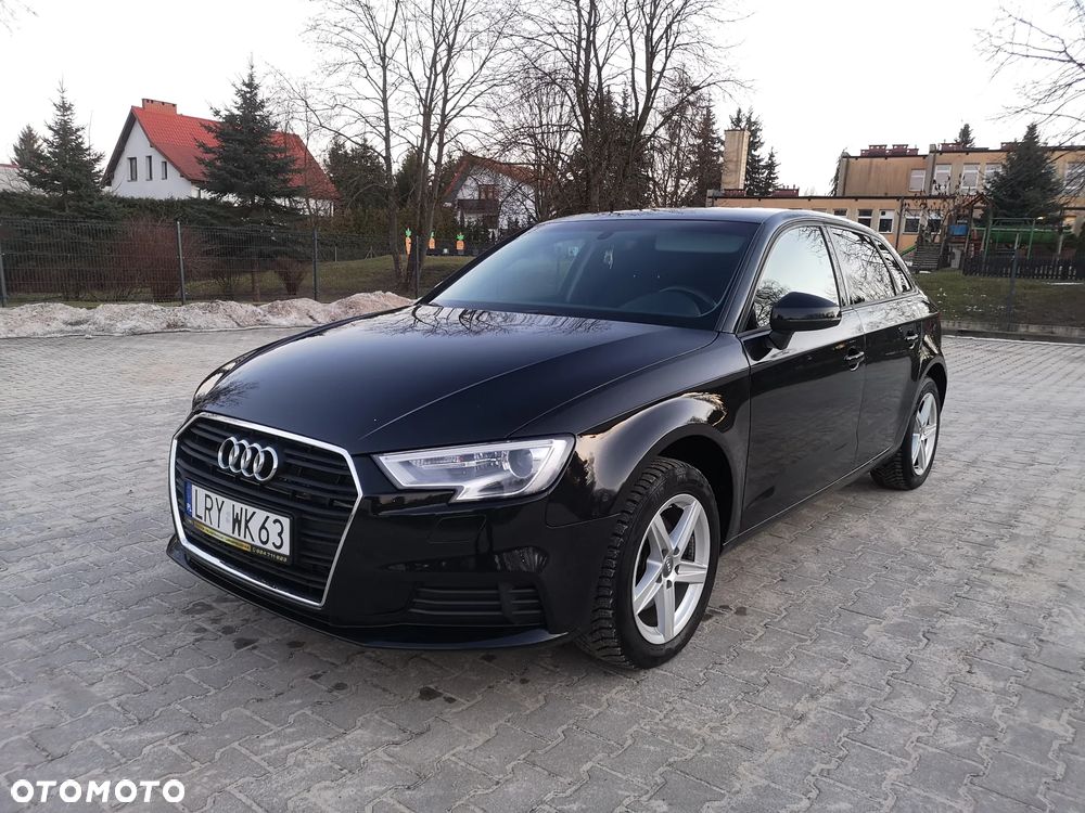 Audi A3 Sportback 1.6 TDI S tronic sport - 1