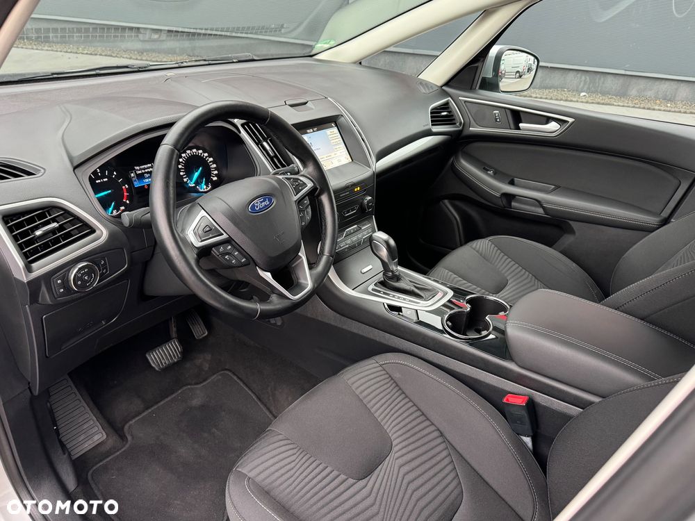 Ford S-Max 2.0 TDCi Titanium PowerShift - 6