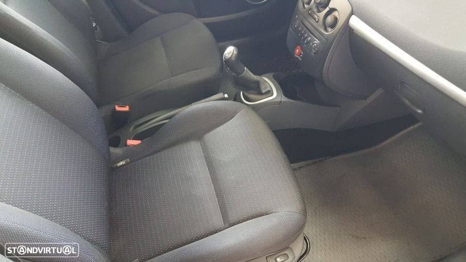 Ford Escort ver-1-2-16v-s - 5