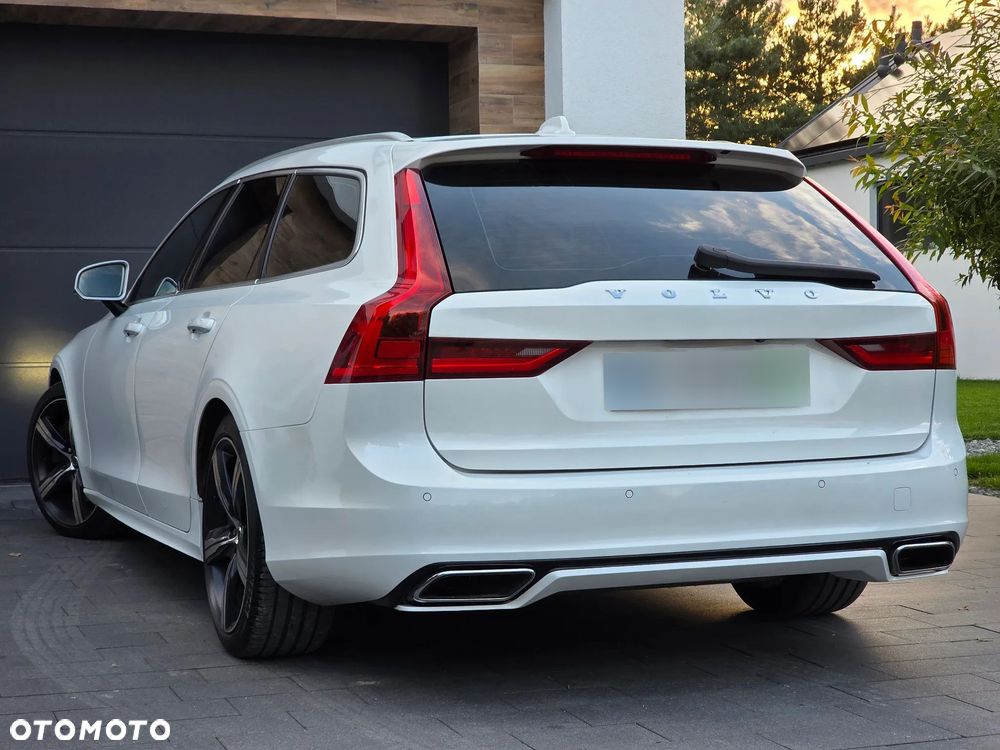 Volvo V90 D5 SCR AWD R-Design - 16